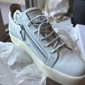 Giuseppe Zanotti LOW TOP SNEAKERS